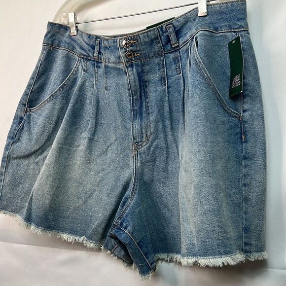 Wild Fable Highest Rise A line Denim shorts size 18 NWT - Picture 2 of 12